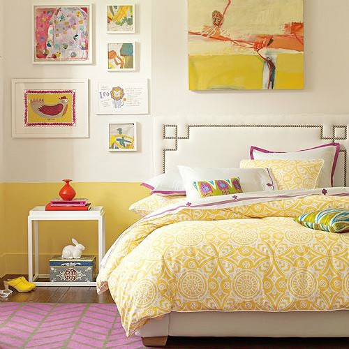 yellow-orange-wall-bedroom-yellow-bedding-vintage-fun-retro-mod-unique-color-combination-teen-decor-white-wall-spring-summer-idea-colorful-fun-elegant